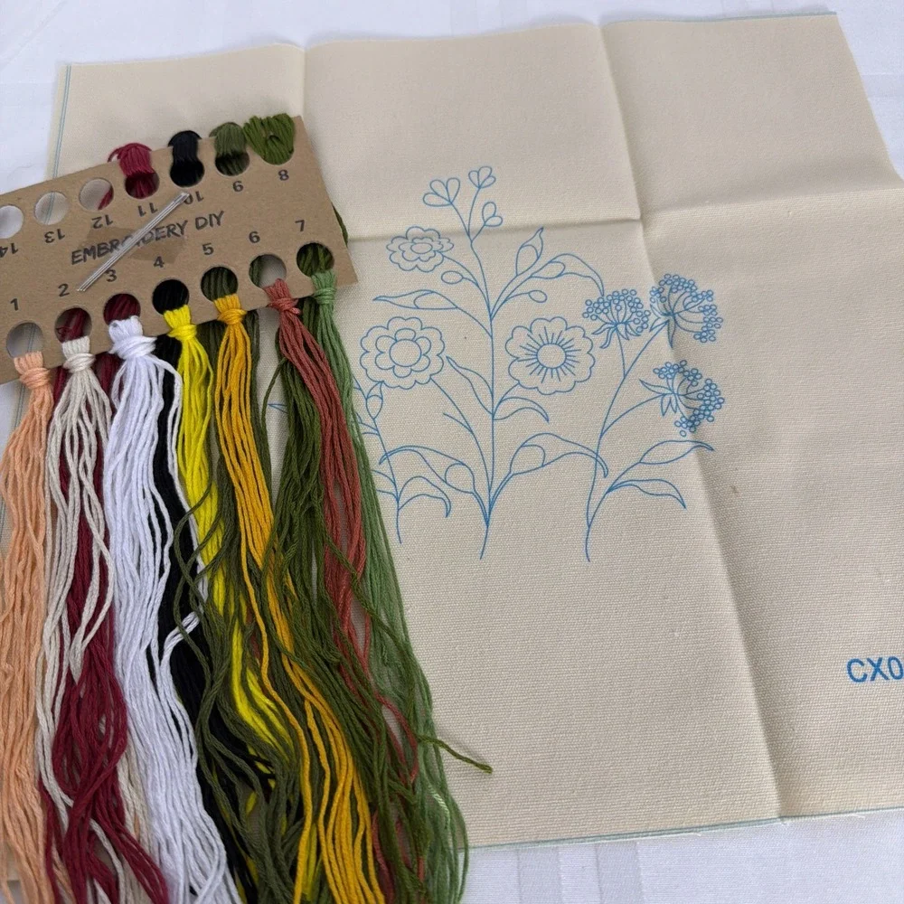 Boho Wild Flower Embroidery‎ DIY Art Kits Stamped Cloth Beginner Kits with Hoop